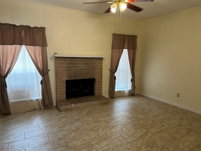 Building Photo - 12500 Brookglade Cir