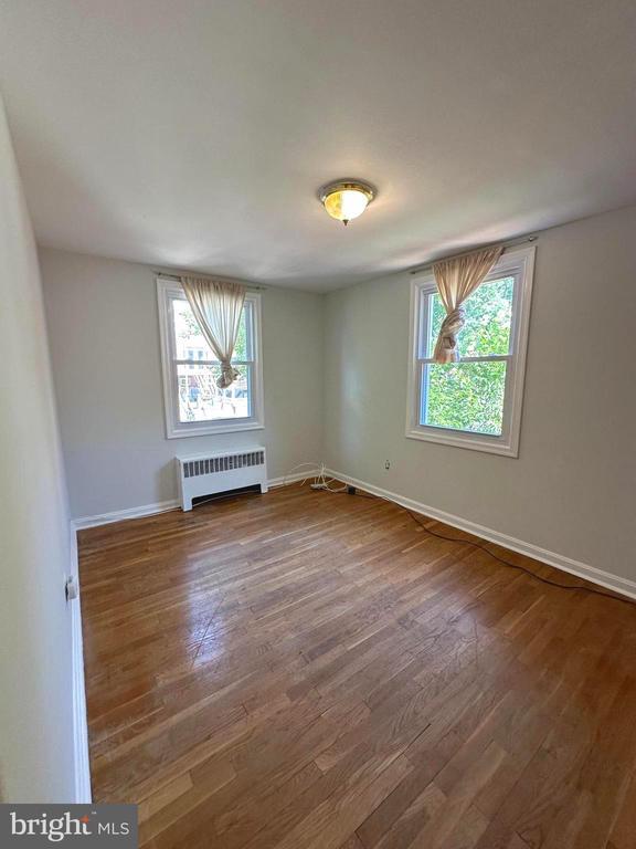 Building Photo - 3024 Mt Vernon Ave