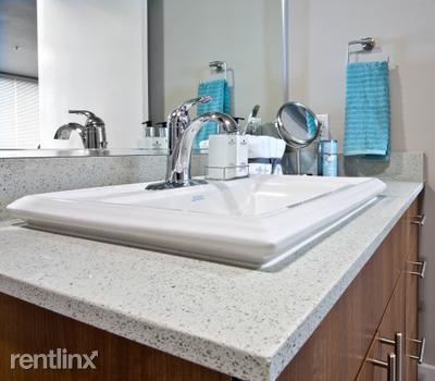 Building Photo - 315 1st Ave N