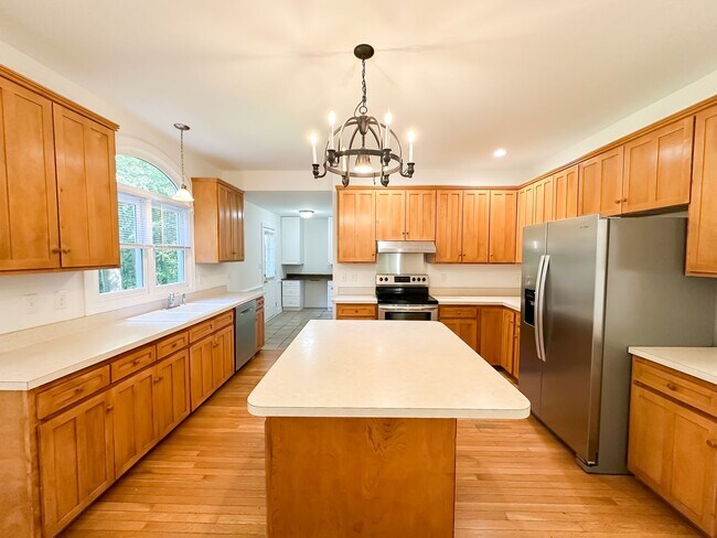 Building Photo - Cozy Oasis in Wake Forest!