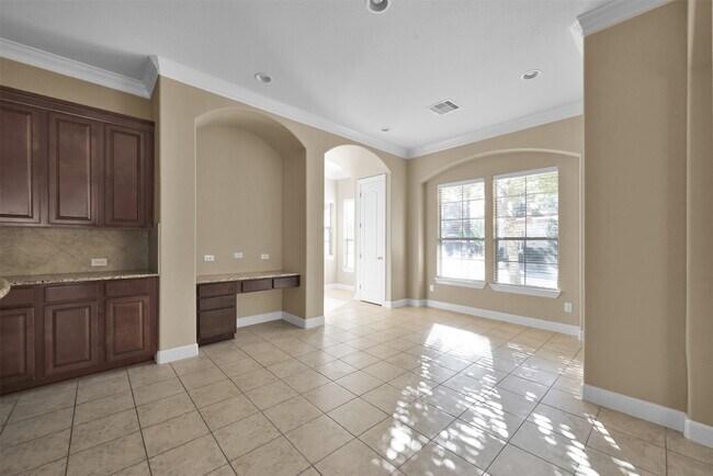Building Photo - 14527 San Pietro Dr