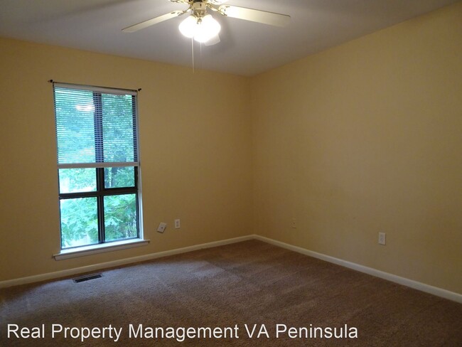 Building Photo - 3 br, 2.5 bath House - 1058 Willow Green Dr.