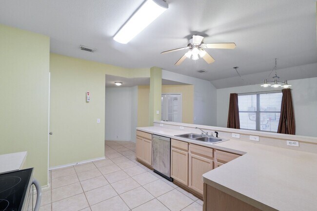 Building Photo - ***APPLICATION CURRENTLY UNDER REVIEW***Well-Maintained One-Story in Woodthorn Subdivision