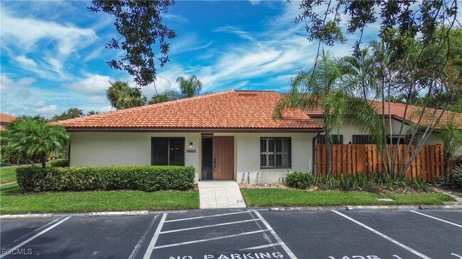 Building Photo - 1426 Park Shore Cir