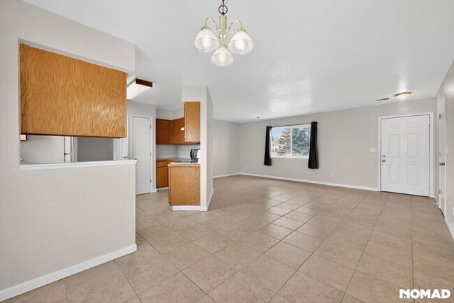 Building Photo - 4448 Lake Mead Dr