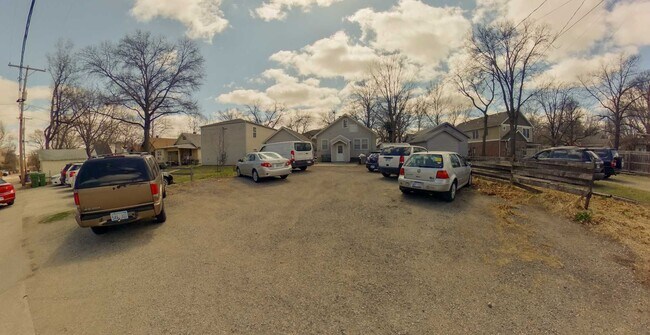 Building Photo - 1120 Thurston St