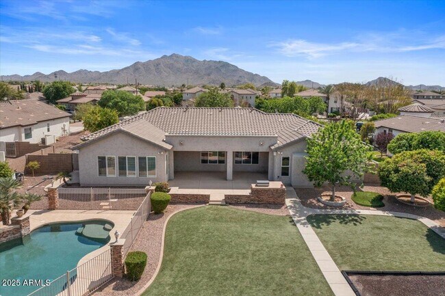 Building Photo - 3410 E Vallejo Ct