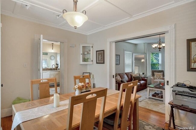 Building Photo - 26 Burtis Ave