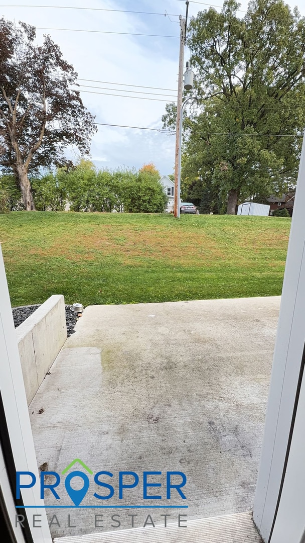 Building Photo - TH335X