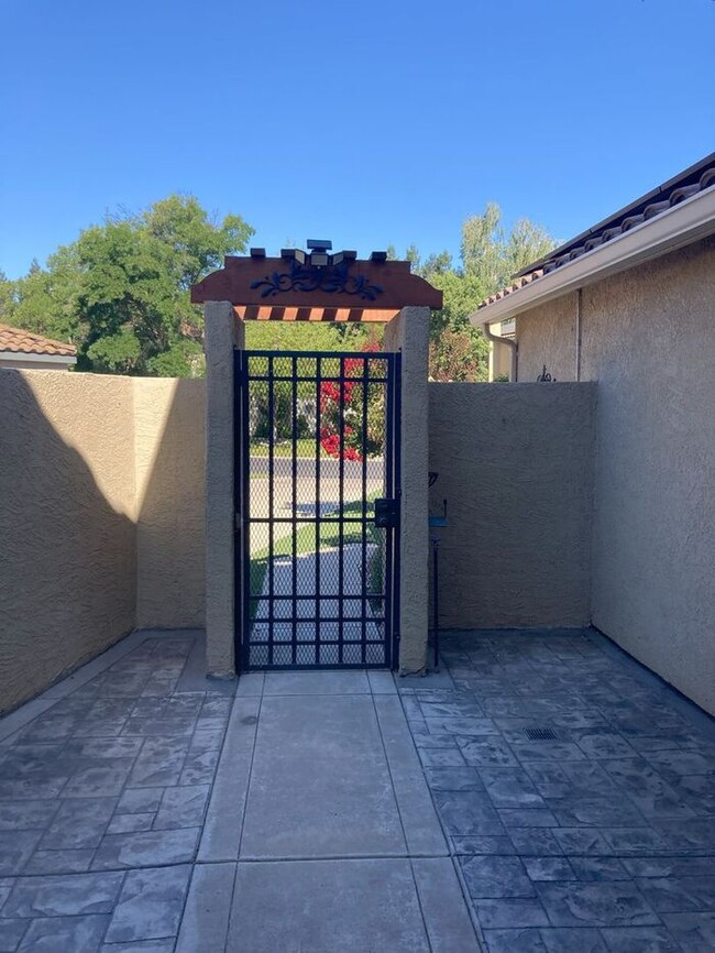 Building Photo - Coming Soon! Beautiful Executive Home in S...