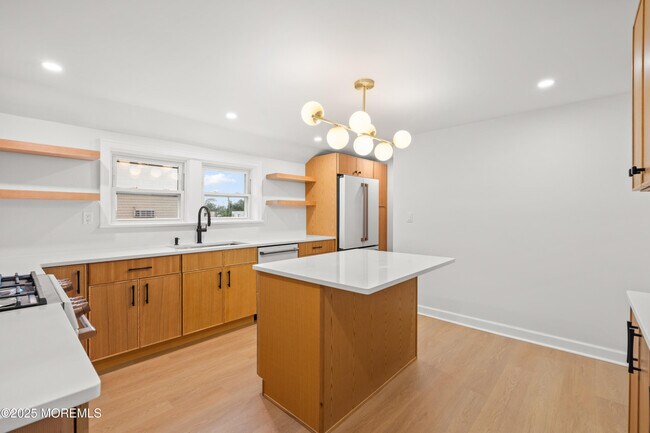 Building Photo - 139 Brighton Ave