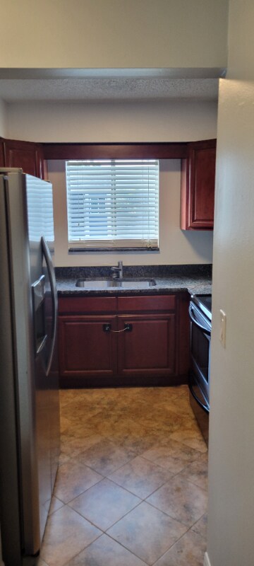 Building Photo - 13300 Walsingham Rd