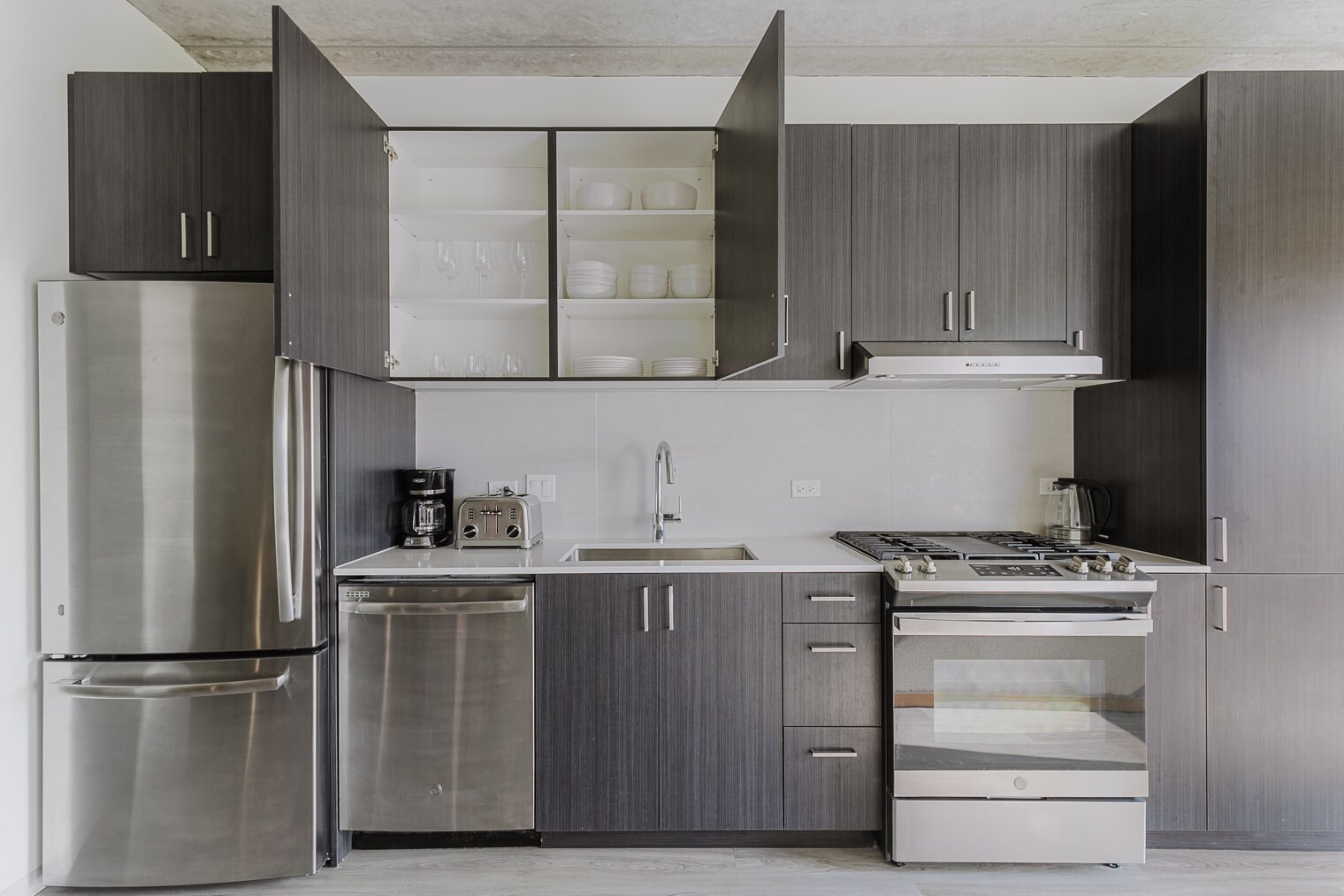 Building Photo - 343 W Schiller St