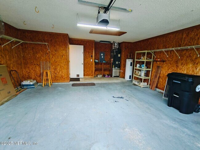 Building Photo - 1845 Weston Cir