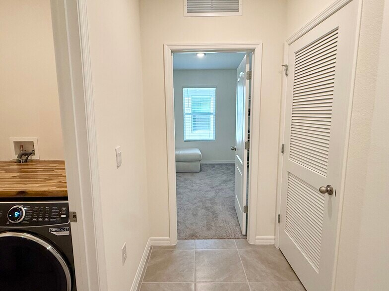 Building Photo - 13 Melogold Dr