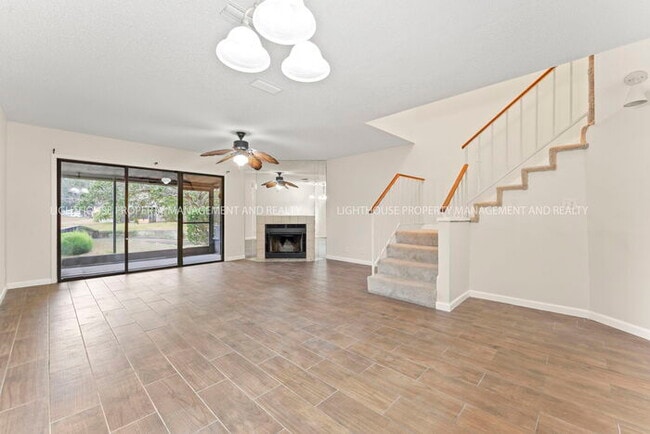 Building Photo - Beautiful 2-Bedroom Townhome with Pond Views