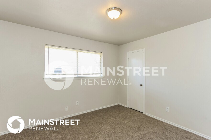 Building Photo - 621 Granada Dr