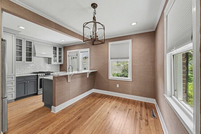Building Photo - 12 Colleton Dr