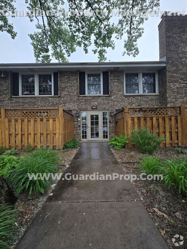 Building Photo - St Louis Park Condo by West End, Garage in...