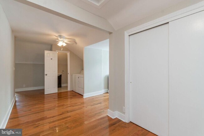 Building Photo - 169 S Harrison St