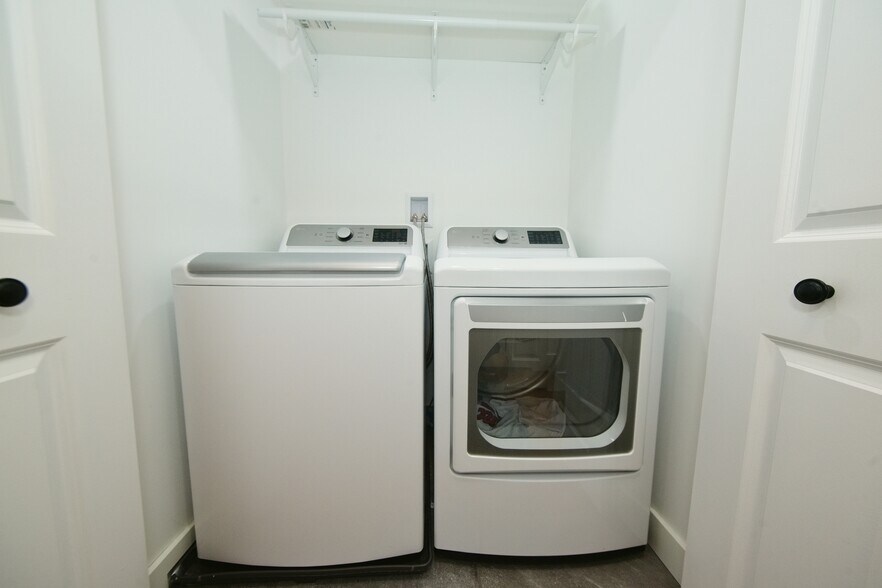Upstairs laundry - 1021 Pennsylvania Ave
