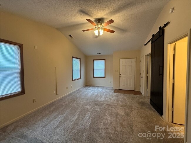 Building Photo - 131 Pine Meadow Ln