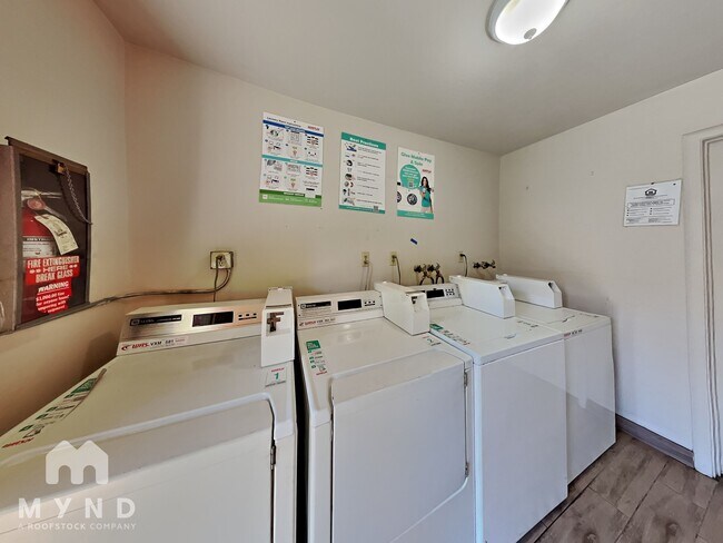 Building Photo - 2336 Villanova Cir