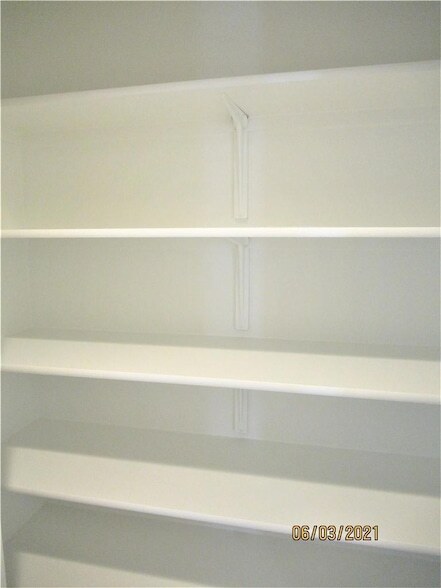 Building Photo - 106 Coyote Trail