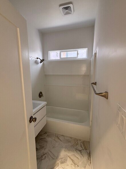 Bathroom entry - 2109 1/2 W 54th St