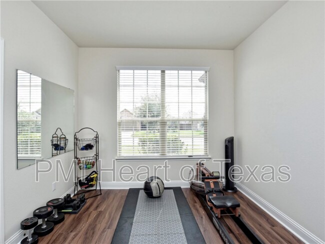 Building Photo - 2413 Grand Lake Pkwy