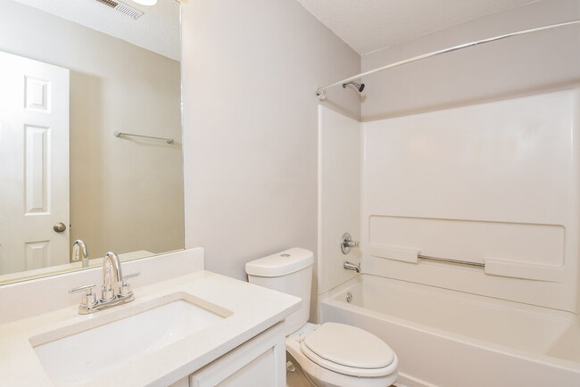 Building Photo - 7537 Edenberry Way