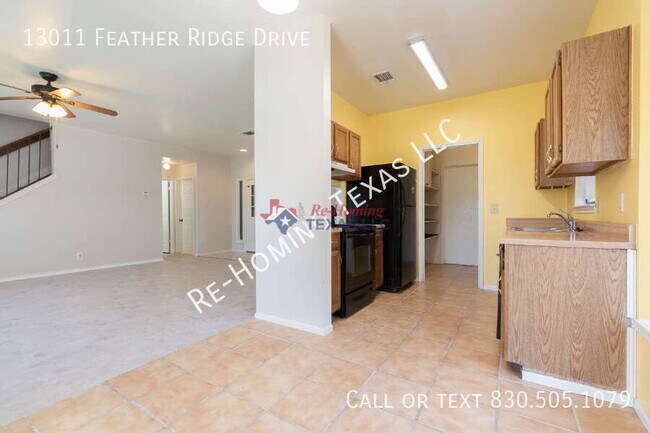 Building Photo - 13011 Feather Ridge Dr