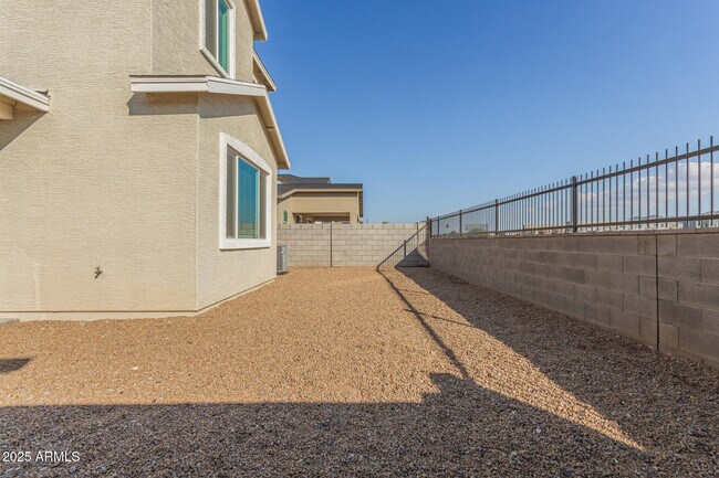 Building Photo - 133 W Latona Rd