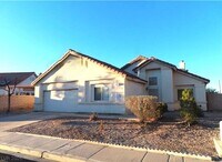 Building Photo - 676 Hitchen Post Dr