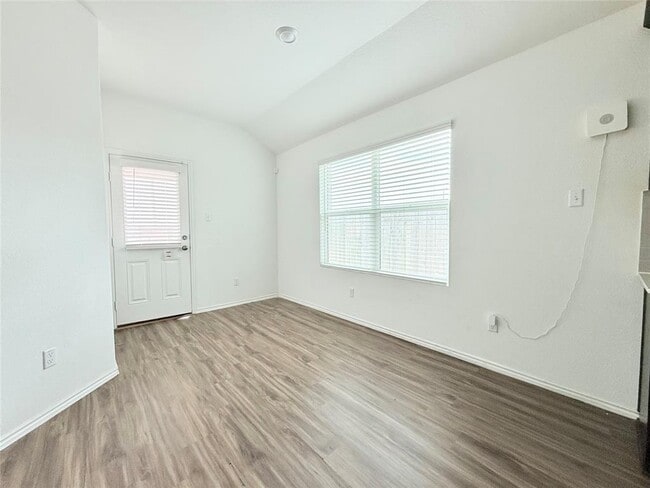 Building Photo - 140 Canley Lp