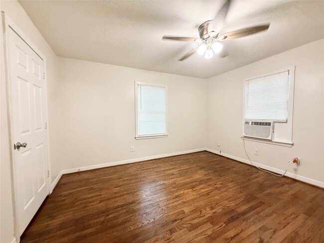 Building Photo - 824 S Anderson St