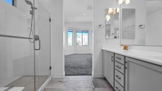 Building Photo - Gorgeous home in gated 55+ community of Canta Mia!