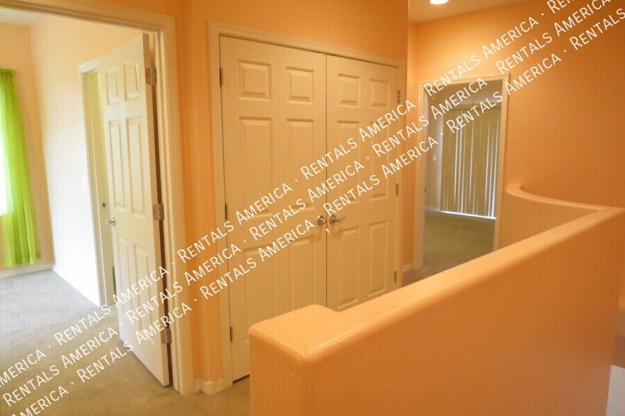 Building Photo - 16245 N 30th Pl