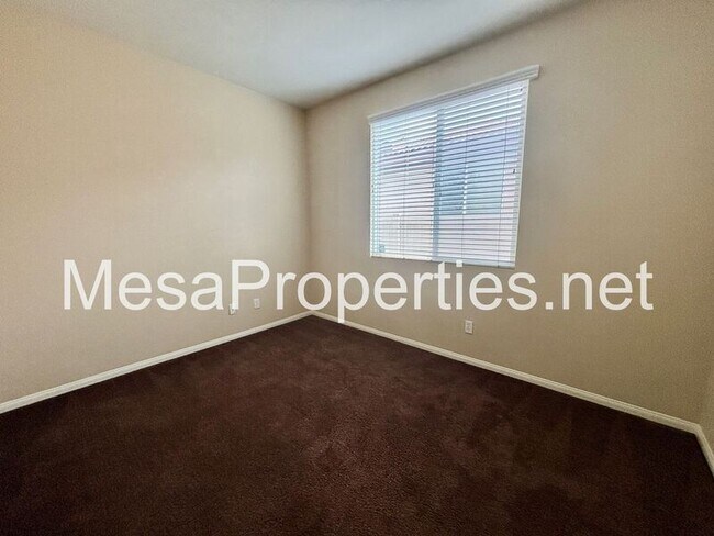 Building Photo - 16677 Desert Lily St