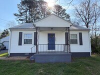 Building Photo - Charming 2 Bedroom 1 Bath house