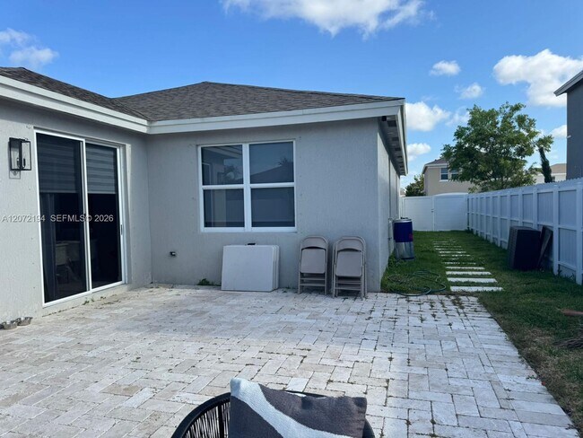 Building Photo - 13260 SW 272nd St