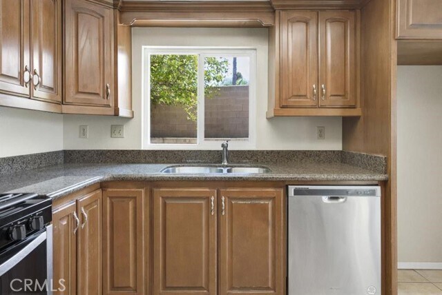 Building Photo - 3466 Castaic St