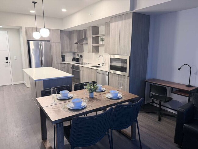 Building Photo - 1122 N Hudson St