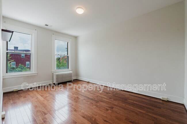 Building Photo - 3523 Warder St NW