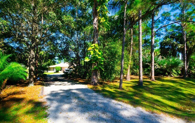 Building Photo - 12523 169th Ct N