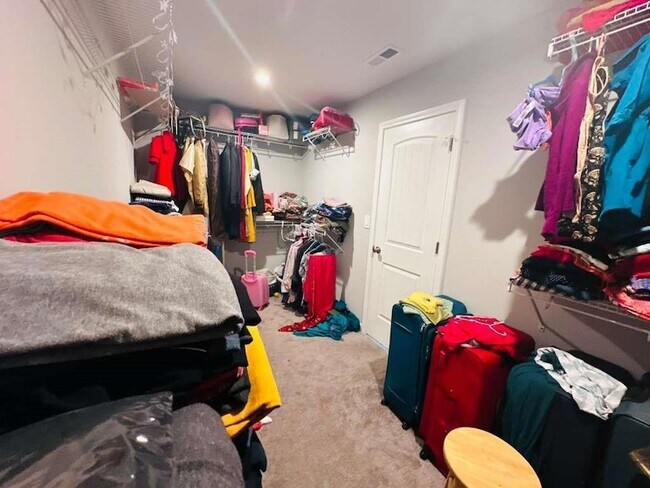 Building Photo - 8035 Stiner Grv