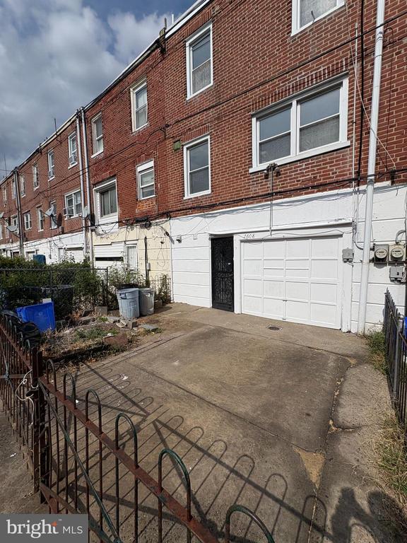 Building Photo - 7608 Rugby St