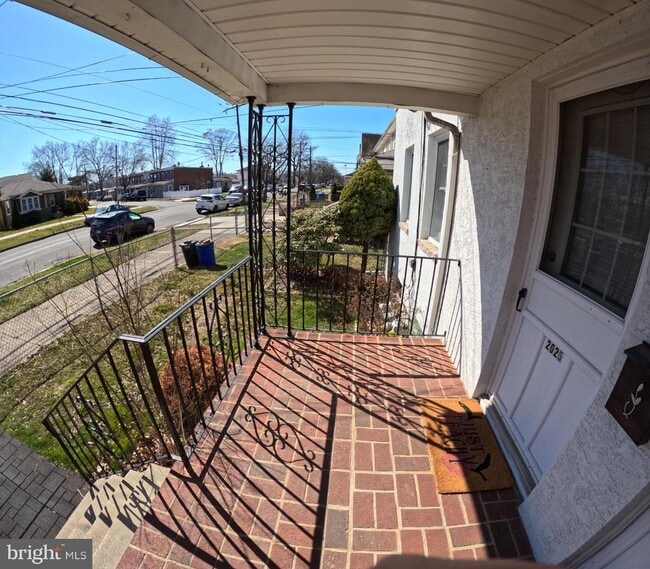Building Photo - 2505 Wilson Ave
