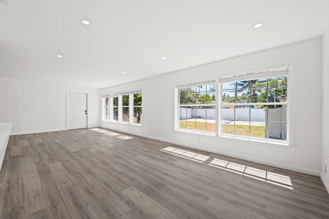 Building Photo - 1516 Jefferson St