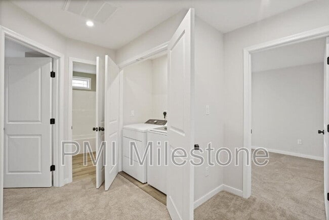 Building Photo - 530 N 3rd St